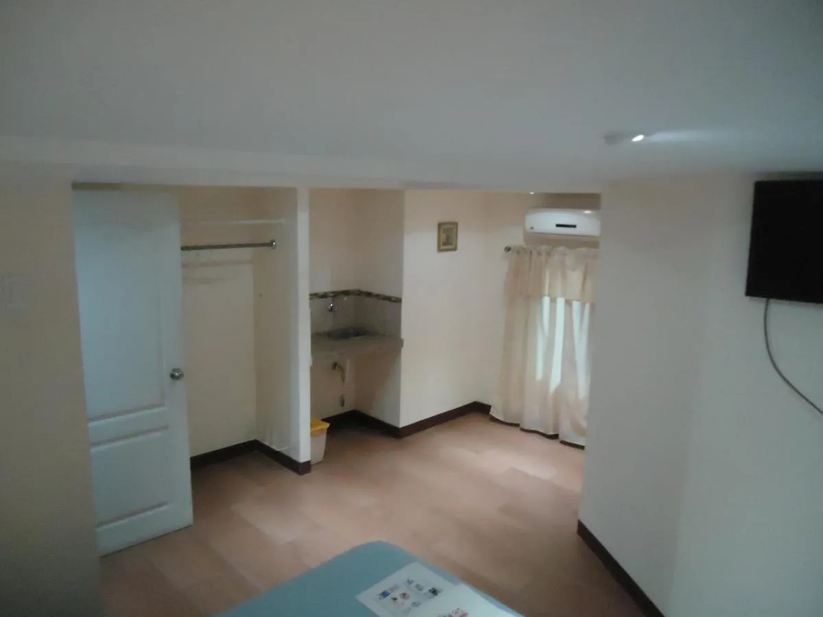 Homestay Suites Minimalistas Guayaquil Ecuador