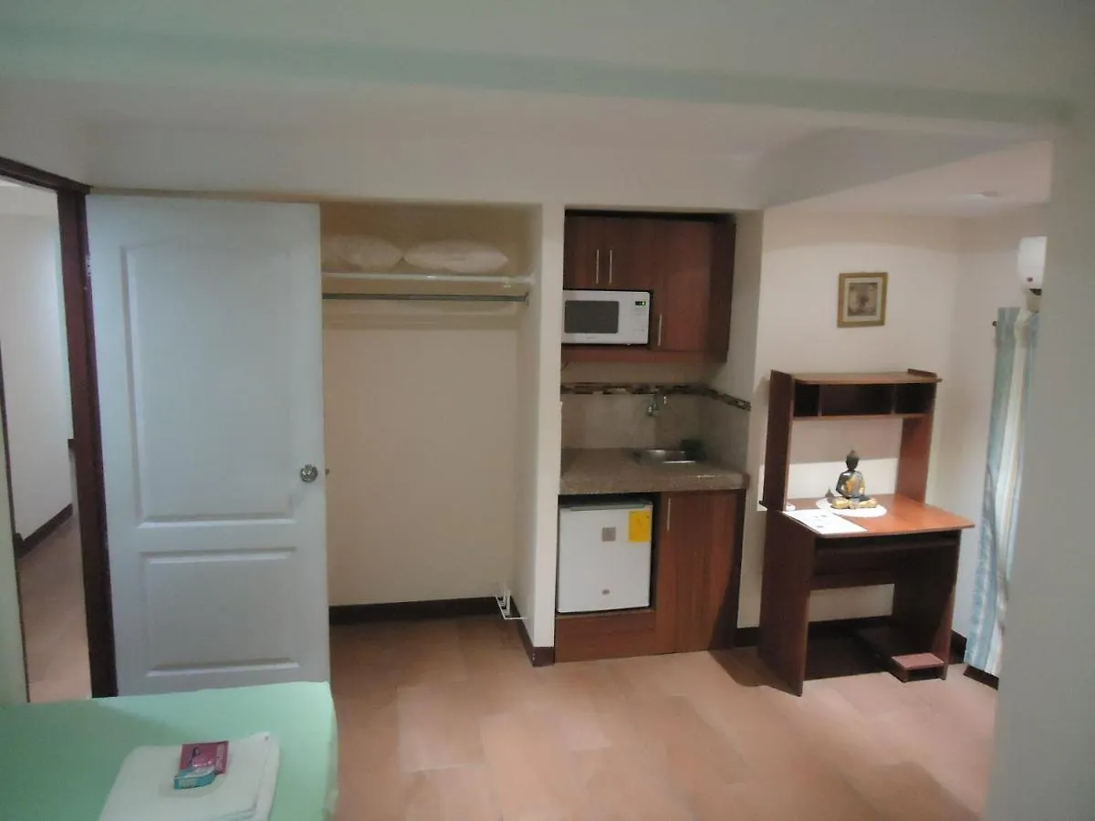 Suites Minimalistas Guayaquil 0*,